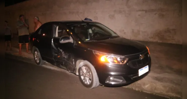 Acidente aconteceu na noite deste sábado no bairro Neves