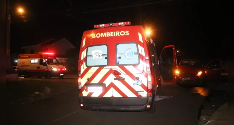 Acidente aconteceu na noite deste sábado no bairro Neves