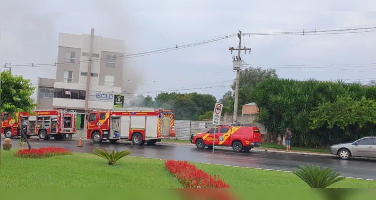 Prédio fica na esquina entre a avenida Dom Geraldo Pellanda e a rua Pereira Passos