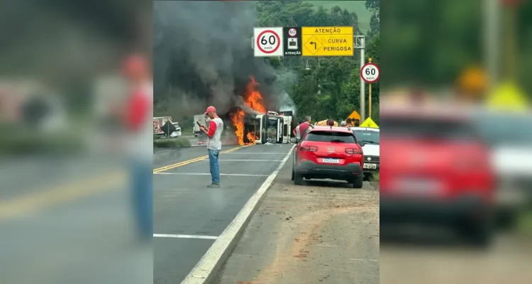 Acidente foi na manhã desta quinta