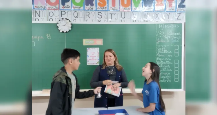 As atividades envolveram toda a escola, que auxiliou na preparação da turma do quinto ano