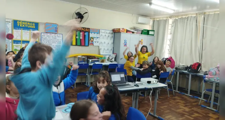 As atividades envolveram toda a escola, que auxiliou na preparação da turma do quinto ano