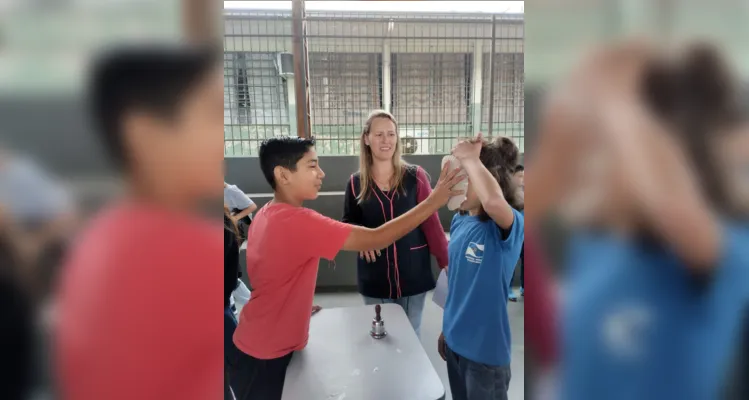 As atividades envolveram toda a escola, que auxiliou na preparação da turma do quinto ano