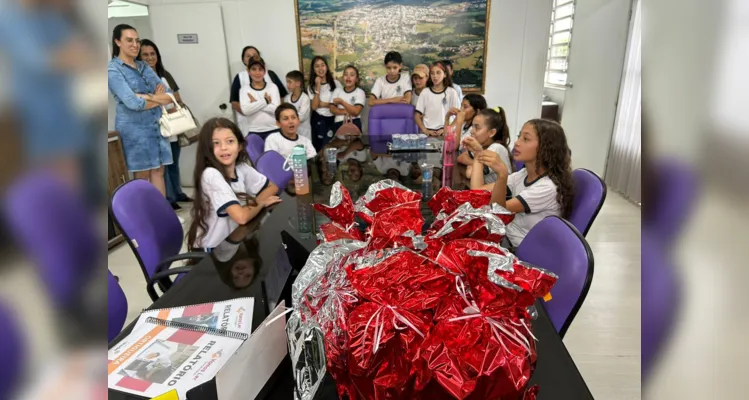 Gabinete do prefeito foi palco da premiação nessa quarta-feira (22), às 14h30