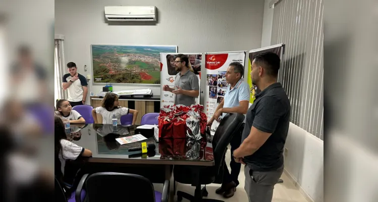 Gabinete do prefeito foi palco da premiação nessa quarta-feira (22), às 14h30