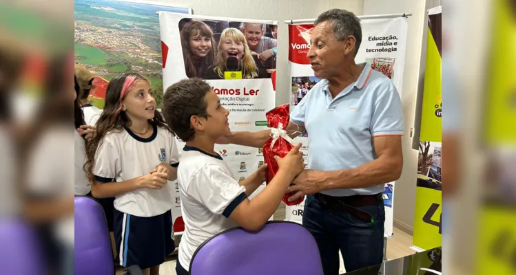 Gabinete do prefeito foi palco da premiação nessa quarta-feira (22), às 14h30