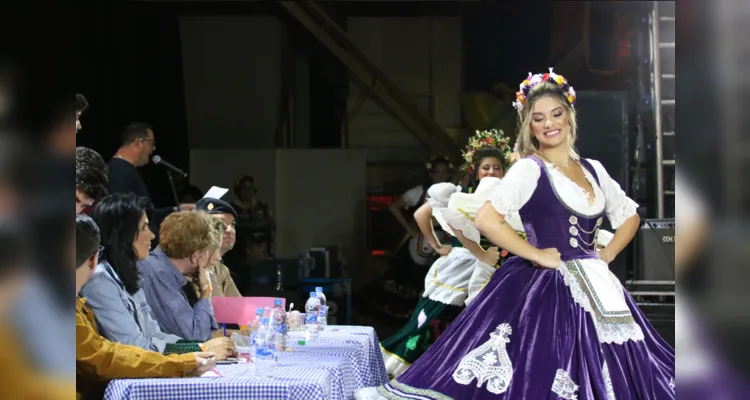 Julgamento ocorreu na noite desta sexta, quando foi conhecida a rainha da festa
