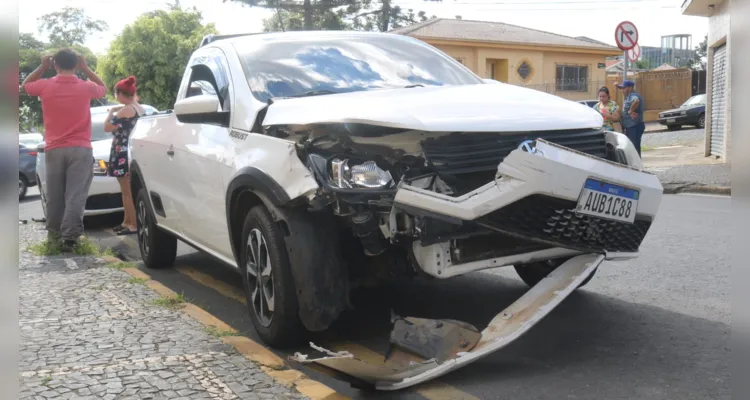 Mulher desmaia em acidente de carro na ‘Ronda’