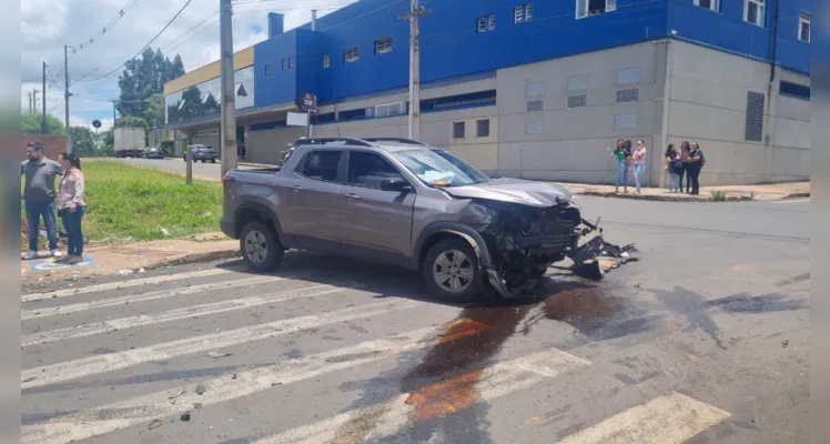 Moradores reclamam que motoristas não respeitam a sinalização existente no local