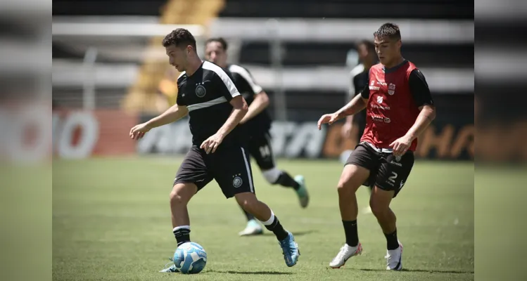 Jogo foi disputado na manhã deste sábado, em Ponta Grossa