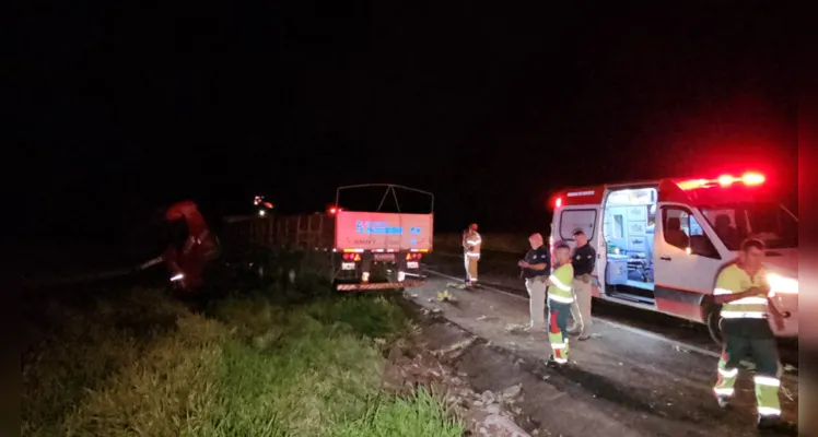 Acidente foi no km 469, no sentido Norte do Paraná, próximo a um posto de combustíveis