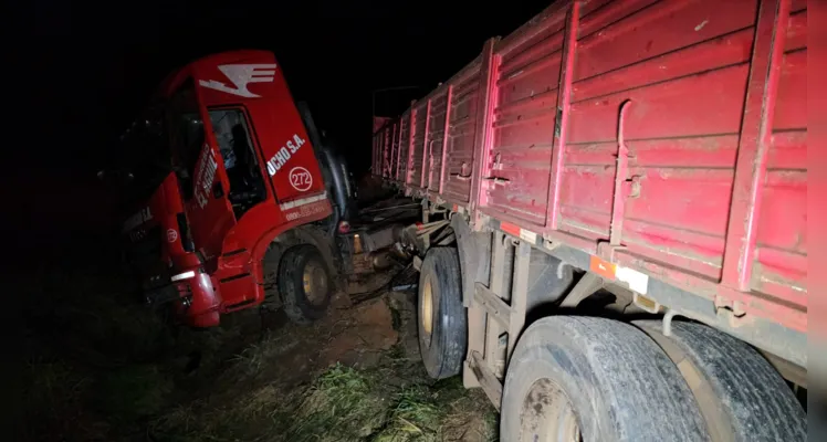 Acidente foi no km 469, no sentido Norte do Paraná, próximo a um posto de combustíveis