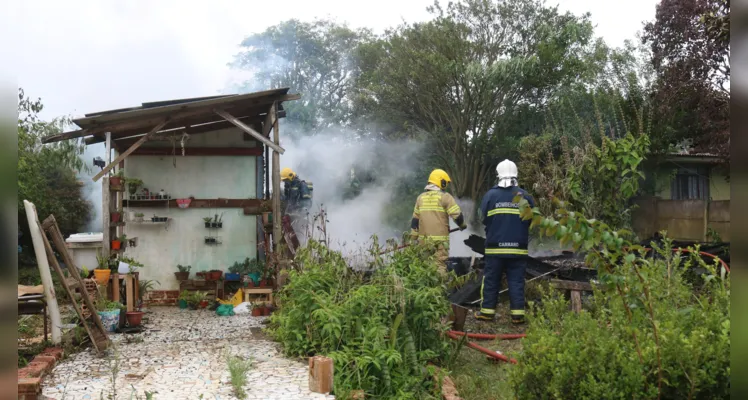 Casa é incendiada no Santa Mônica; suspeita inicial é de 'vingança'