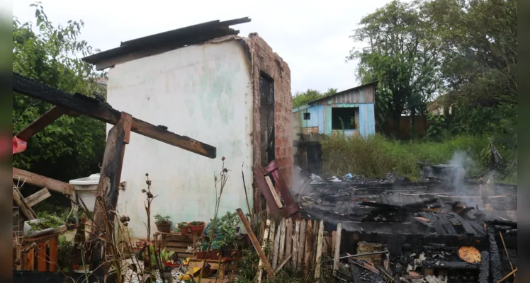 Casa é incendiada no Santa Mônica; suspeita inicial é de 'vingança'