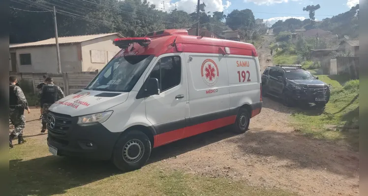 Homem morre com tiros em campinho de futebol em PG
