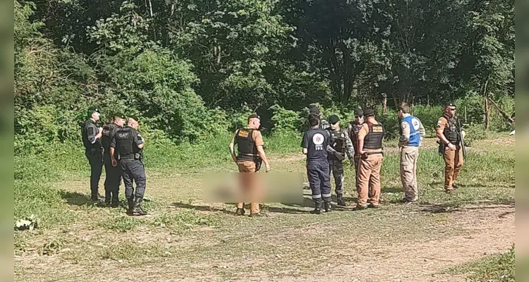 Homem morre com tiros em campinho de futebol em PG