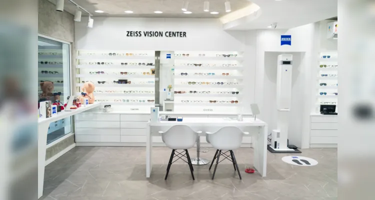 Especializada em lentes ZEISS, tem como premissa, sempre trazer inovação