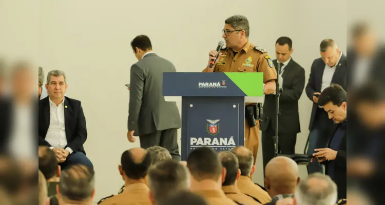 O governador Carlos Massa Ratinho Jr., entregou à Polícia Militar 100 viaturas semiblindadas e 42 para a patrulha rural.