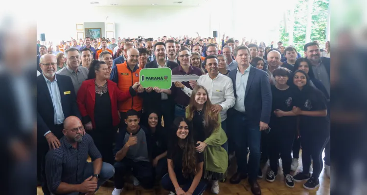 O governador Carlos Massa Ratinho Junior participa da entrega de equipamentos para Defesa Civil.