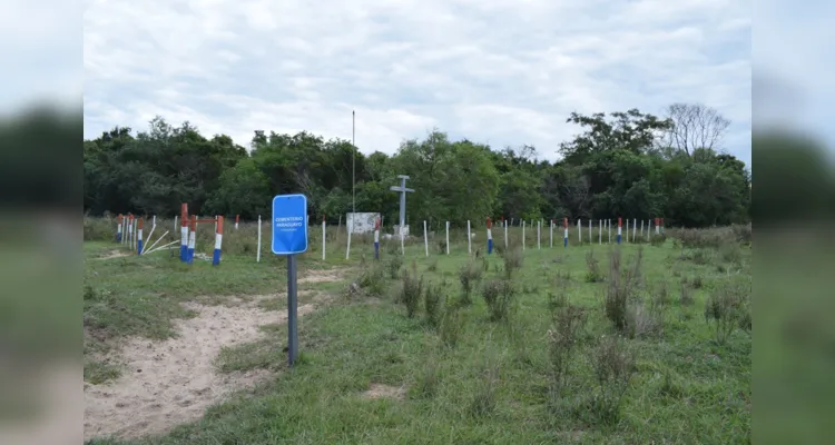  Cemitério/cova coletiva que guarda os restos mortais dos milhares de soldados paraguaios que perderam a vida em combate