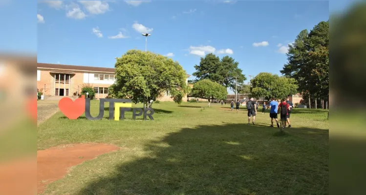 As inscrições para o vestibular de Verão da Universidade Tecnológica Federal do Paraná (UTFPR) encerram dia (09) de outubro e devem ser efetuadas através do Portal do Candidato.