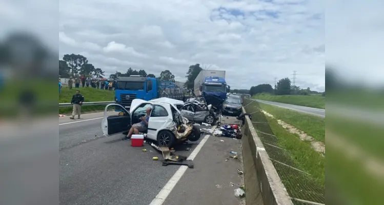 Grave acidente envolvendo sete veículos deixa feridos