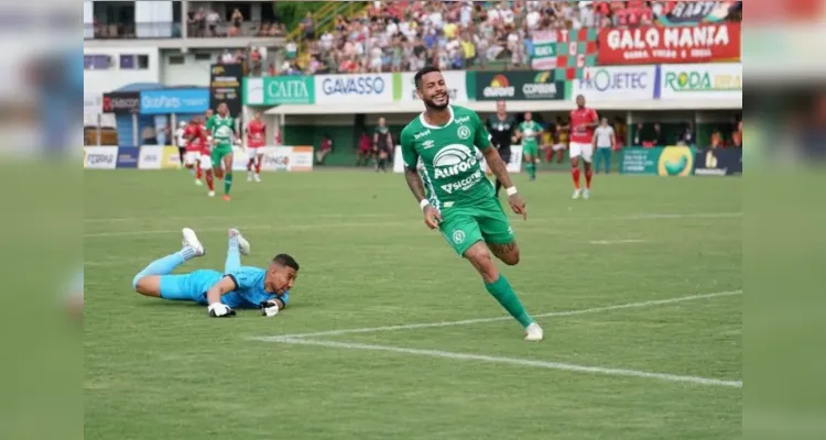 Maxwell marcou 6 gols e deu 3 assistências ao logo do ano