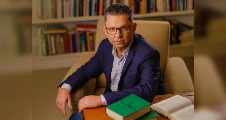 Com base em sua experiência de vida, política e social, Sanches Neto acredita que é essa a competência do futuro! 