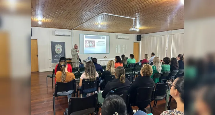 A Polícia Civil do Paraná levou serviços de polícia judiciária e orientação à população palmeirense durante o PCPR na Comunidade, que ocorreu entre os dias 02 e 04 de outubro