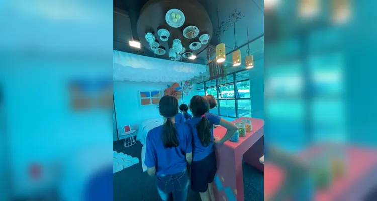Centenas de alunos da rede de ensino de Ponta Grossa (PR) marcarão presença em uma exposição artística sensível e educativa.