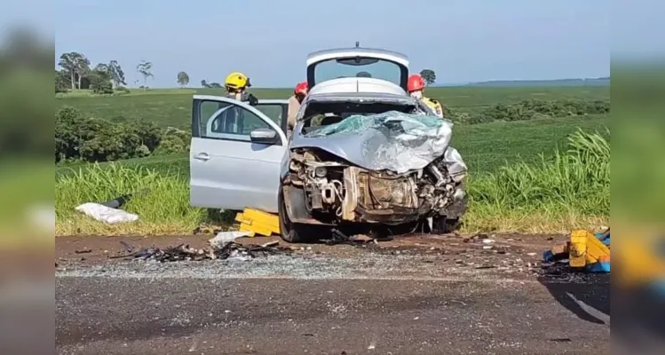 Três pessoas morreram na colisão e outras quatro ficaram feridas