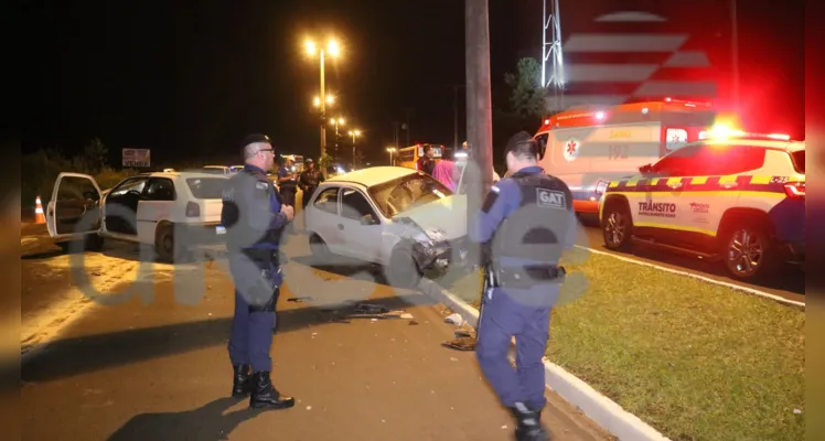 Além do Patrulhamento Viário, Bombeiros, Samu e PM estiveram no local