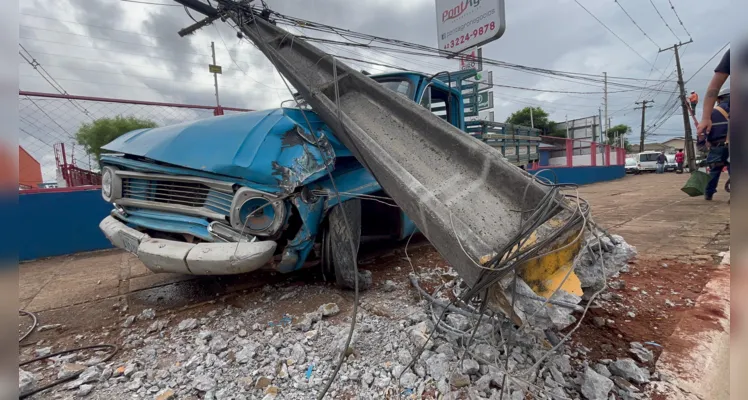 Acidente ocorreu por volta das 07h desta quinta-feira (25)