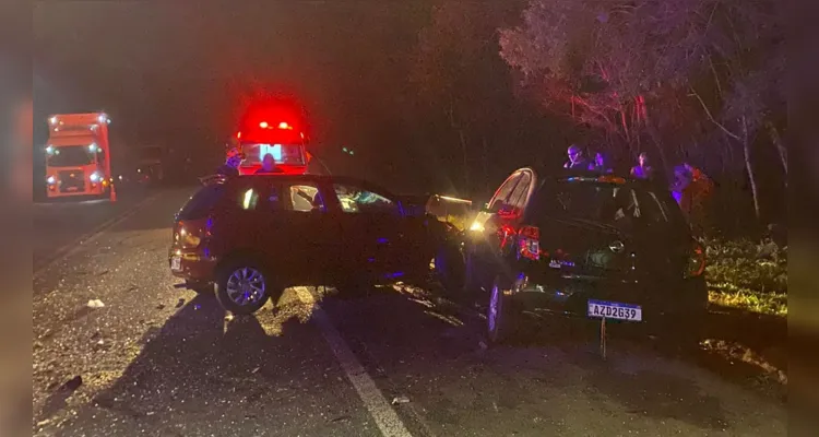 Acidente com ônibus em Imbaú deixa 31 feridos e um morto