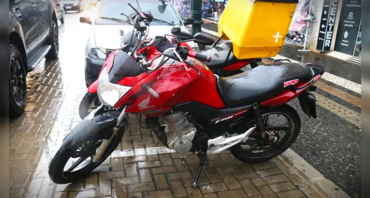 Motocicleta que se envolveu no acidente de trânsito.