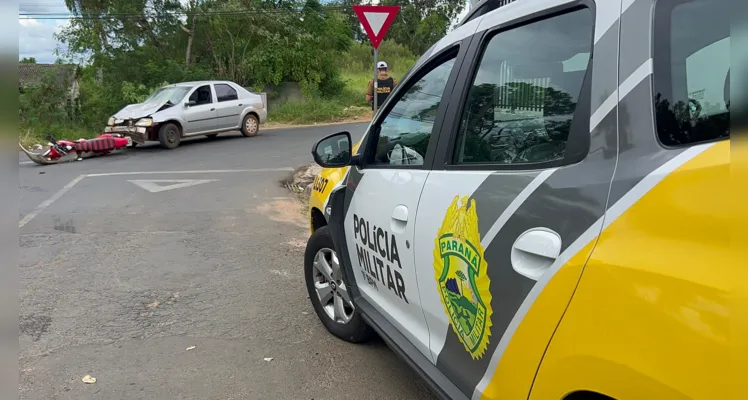 Equipes da Polícia Militar foram acionadas para a situação.