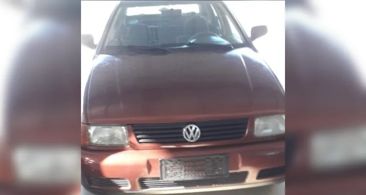 Carro foi roubado no último domingo (4) |