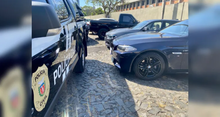 Carros foram recolhidos no pátio da Polícia Civil