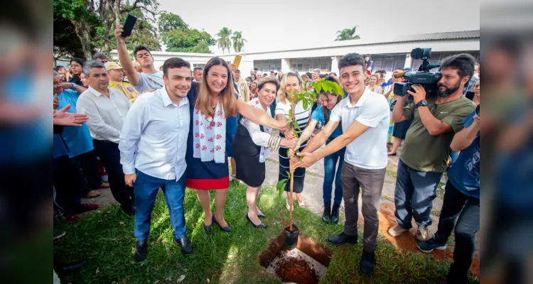 Instituto de Educação completa 100 anos de história em PG