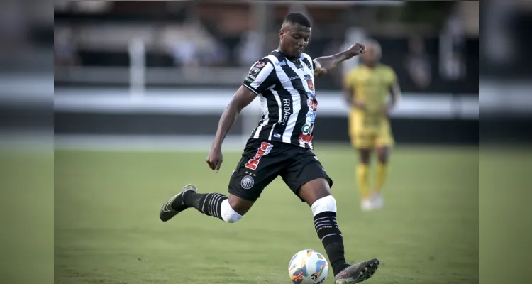 Todos os 23 atletas do Operário entraram em campo neste domingo