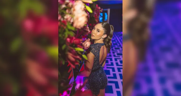 A decoração refletia não apenas a beleza estética, mas também a personalidade radiante de Julia