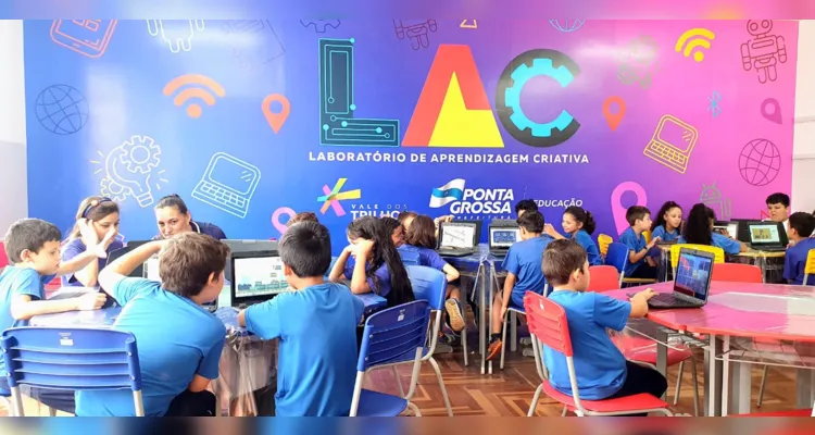 As ações envolvem modernização tecnológica dos equipamentos para a sala de aula