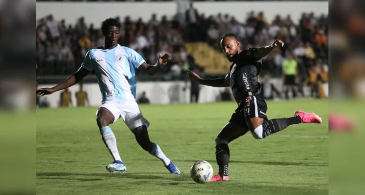 Operário e Londrina empatam em 0 a 0 na estreia do Paranaense