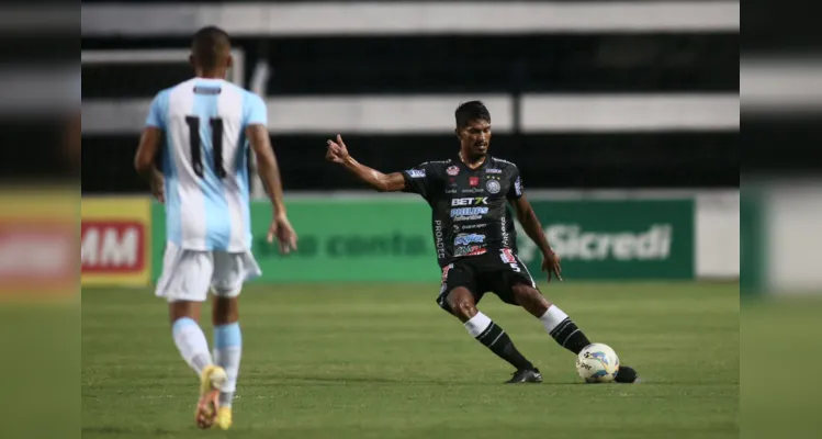 Operário e Londrina empatam em 0 a 0 na estreia do Paranaense