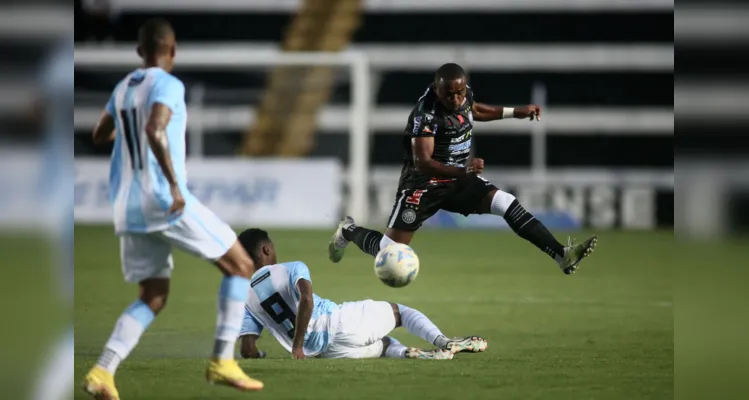 Operário e Londrina empatam em 0 a 0 na estreia do Paranaense