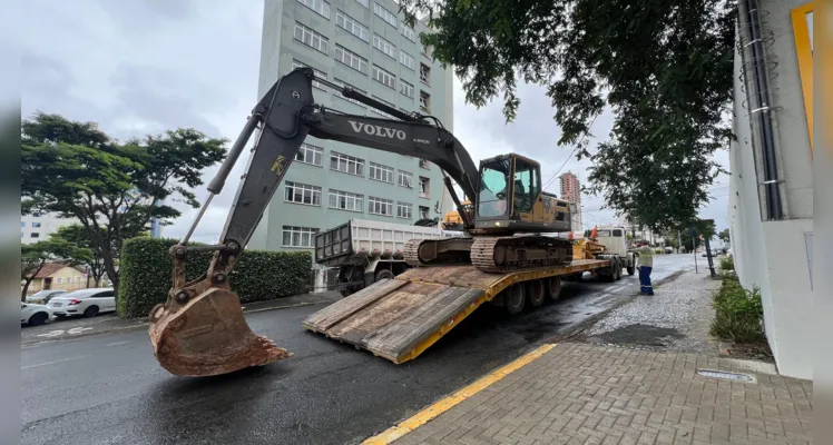 Prefeitura realiza obras e bloqueia ruas na região central de Ponta Grossa