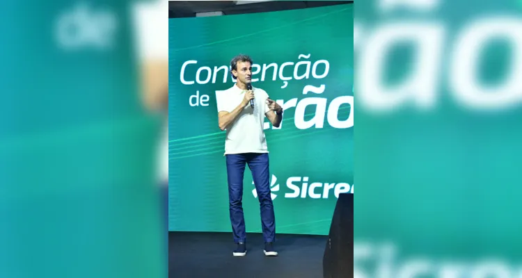 Coluna RC celebra as conquistas na convenção de verão Sicredi