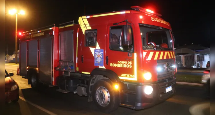 Incêndio criminoso destrói piscinas em Ponta Grossa