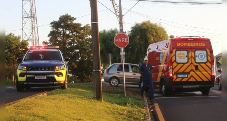 Colisão entre caminhão e moto deixa motociclista ferido em PG