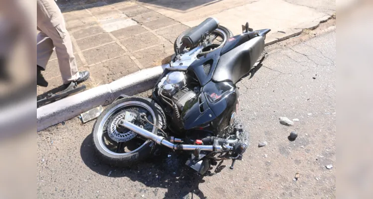 Motociclista fica ferido em acidente na 'Dom Geraldo Pellanda'